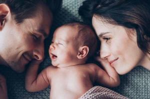 TOP-4 migliori procedure per guardare il neonato: le madri sulla nota