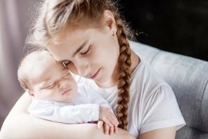 Quando partorire un secondo: la differenza di età ideale per i bambini