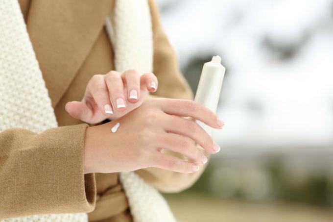 5 consigli per la cura delle mani durante l'inverno