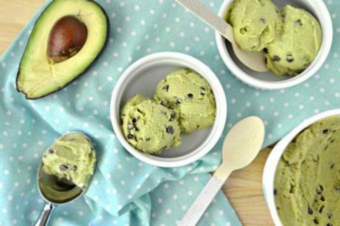 Cosa cucinare quando si perde peso a dieta: gelato all'avocado