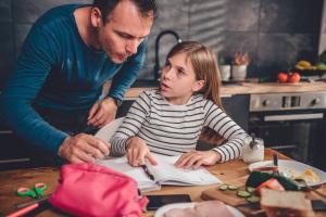 Come aiutare il tuo bambino a prendere finalmente le lezioni: 6 semplici passi