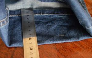 Alfabeto ricamatrice: la facilità e jeans orlo semplici