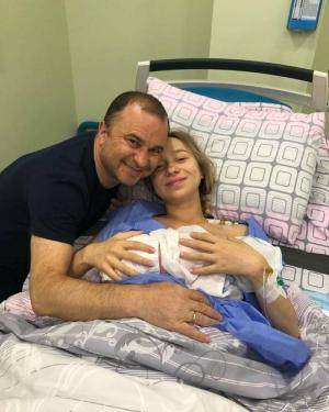 "Il mondo intero si è fermato": la giovane moglie di Viktor Pavlik ha dato alla luce un figlio