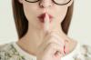 5 cose pericolose per parlare con gli altri: tenerli segreti