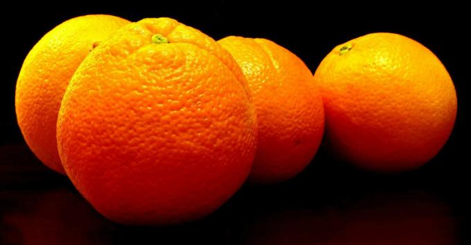 Oranges - arancione