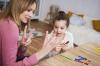 5 frasi che gli psicologi consigliano di non dire a un bambino