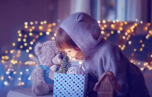 Idee regali poco costosi per i bambini la vigilia di Capodanno