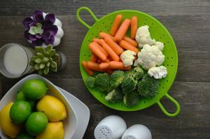 I primi cibi solidi: purè di patate ricetta con broccoli, carote e formaggi