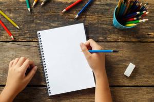 Come insegnare a un bambino a tenere una penna correttamente: 3 semplici opzioni